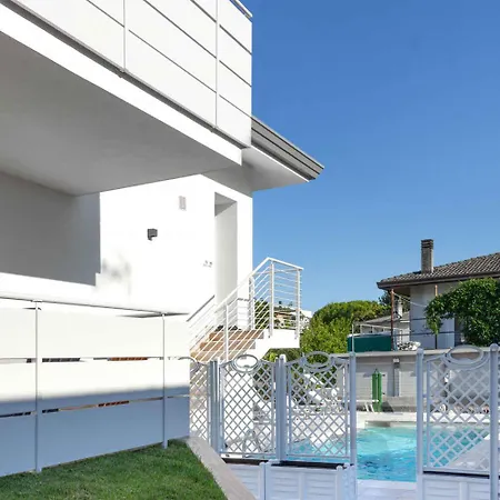 With Pool In 53920 Διαμέρισμα