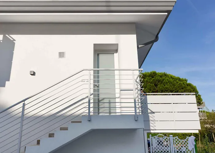 With Pool In 53920 *