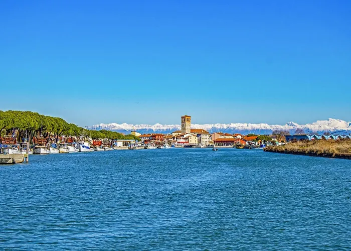 With Pool In 53920 Apartment *